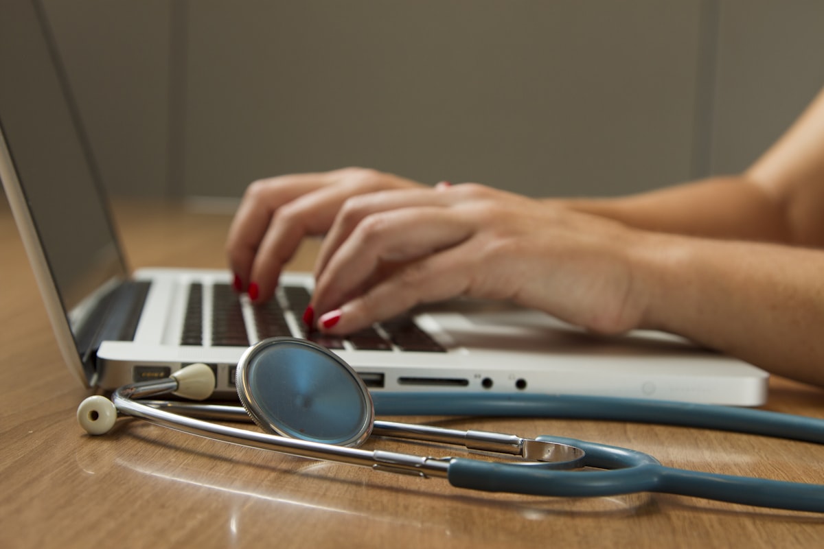 Admin Klinik Kecantikan Kewalahan Handle Chat dan Jadwal Treatment